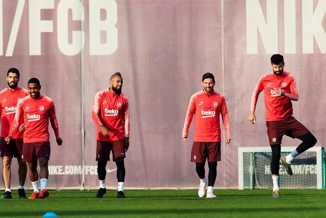 利拉德41分雄鹿逆转胜快船 森林里险胜开拓者