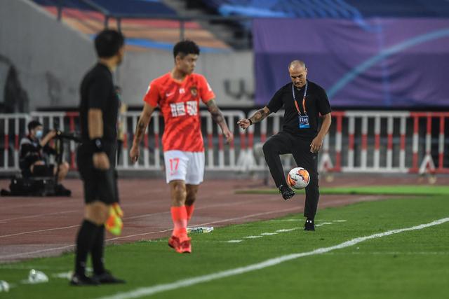 哈维：巴萨各方面都已提高 希望击败拜仁改变历史