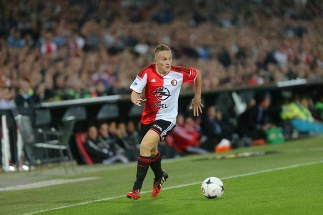 孙铭徽三双广厦胜北控 郭昊文15分同曦胜天津