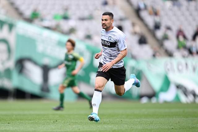 杜兰特23分詹姆斯21+9 美国男篮大胜塞尔维亚