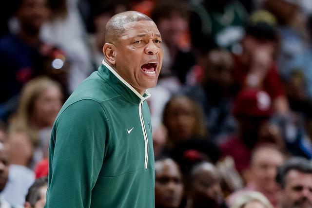 米勒压哨绝杀黄蜂险胜活塞 火箭大胜马刺27分